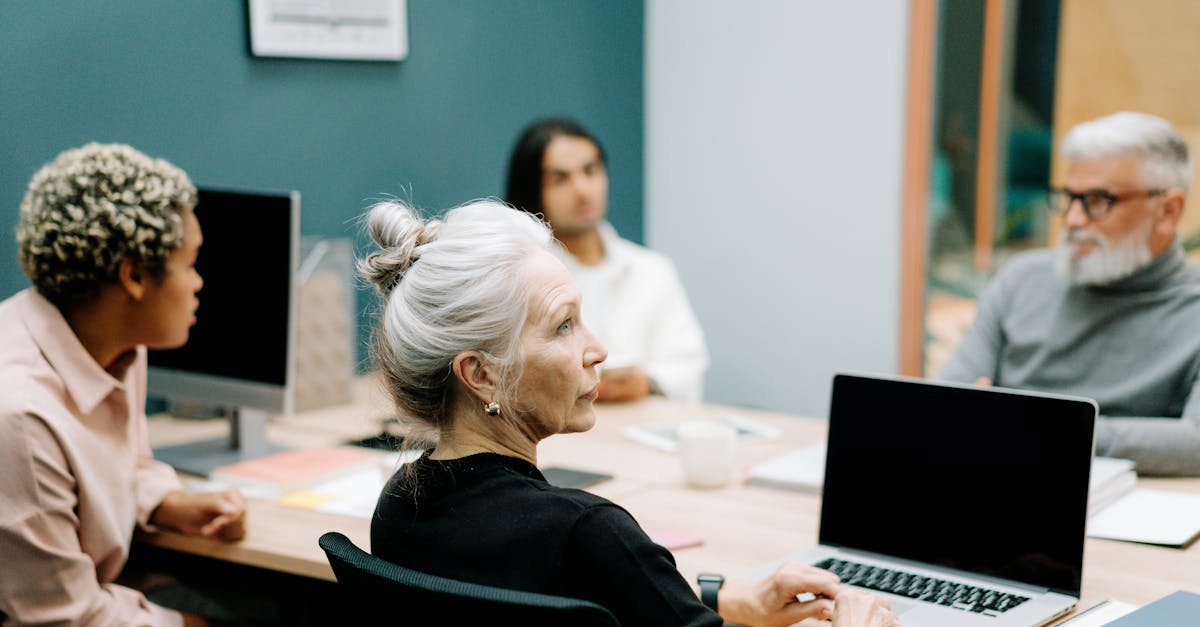 découvrez des stratégies efficaces pour gérer votre carrière, développer vos compétences et atteindre vos objectifs professionnels avec succès. apprenez à naviguer dans le monde du travail avec assurance.