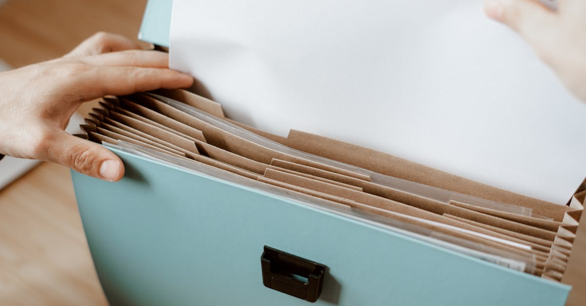découvrez des stratégies efficaces pour optimiser votre recherche d'emploi. apprenez à cibler vos candidatures, à améliorer votre cv et à développer votre réseau professionnel pour décrocher le poste de vos rêves.