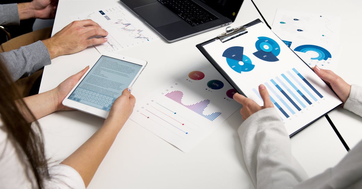 découvrez les dernières tendances du travail qui transforment notre manière de collaborer, d'innover et de performer. explorez les évolutions des environnements de travail, l'impact du télétravail et les nouvelles attentes des employés dans un monde professionnel en constante mutation.